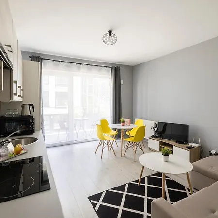 Stare Zoo Zajezdnia Апартаменти *