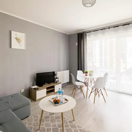 Stare Zoo Zajezdnia * Познань