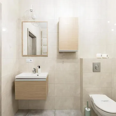 Stare Zoo Zajezdnia *