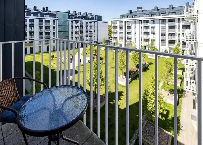 Stare Zoo Zajezdnia Apartment